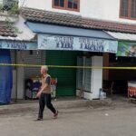 Mayat yang terbungkus sarung di Pamulang ternyata adalah penjaga warung asal Hongaria yang diduga membunuh saudaranya sendiri